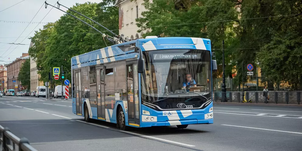 Троллейбусу Петербурга исполнилось 87 лет