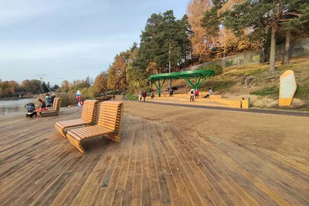 Новое общественное пространство открыли возле Среднего Суздальского озера