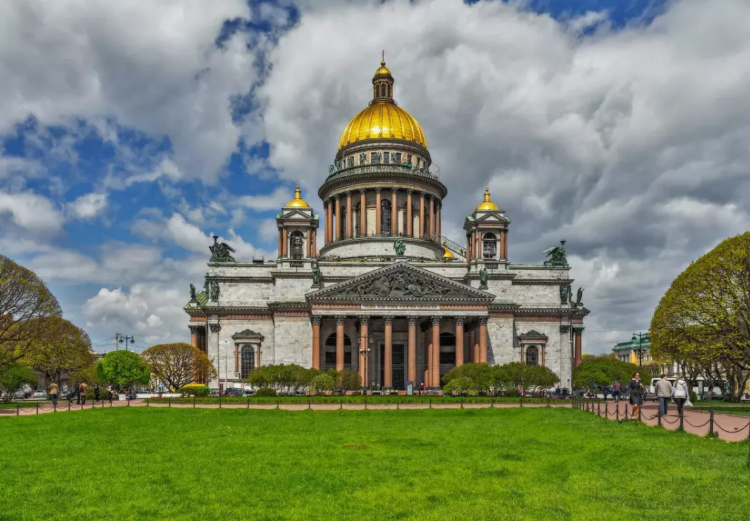 В рейтинг топ-10 самых комфортных городов для жизни зимойвошел Санкт-Петербург