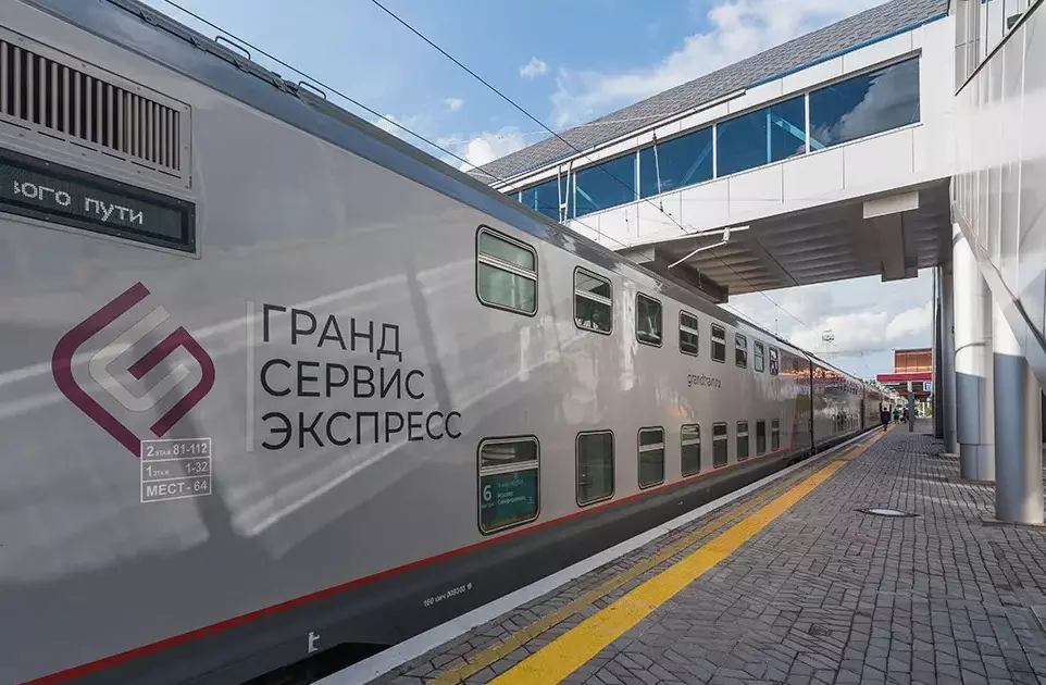 Из Санкт-Петербурга в Крым запустят дополнительные поезда в новогодние праздники