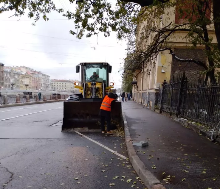  За 3 года на уборку улиц потратят 34,1 млрд рублей в Санкт-Петербурге