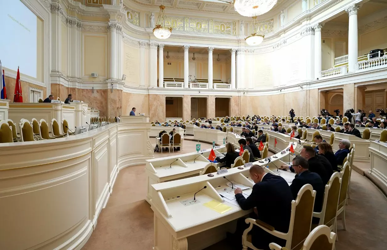Утверждена осенняя корректировка бюджета Санкт-Петербурга на 2023 год