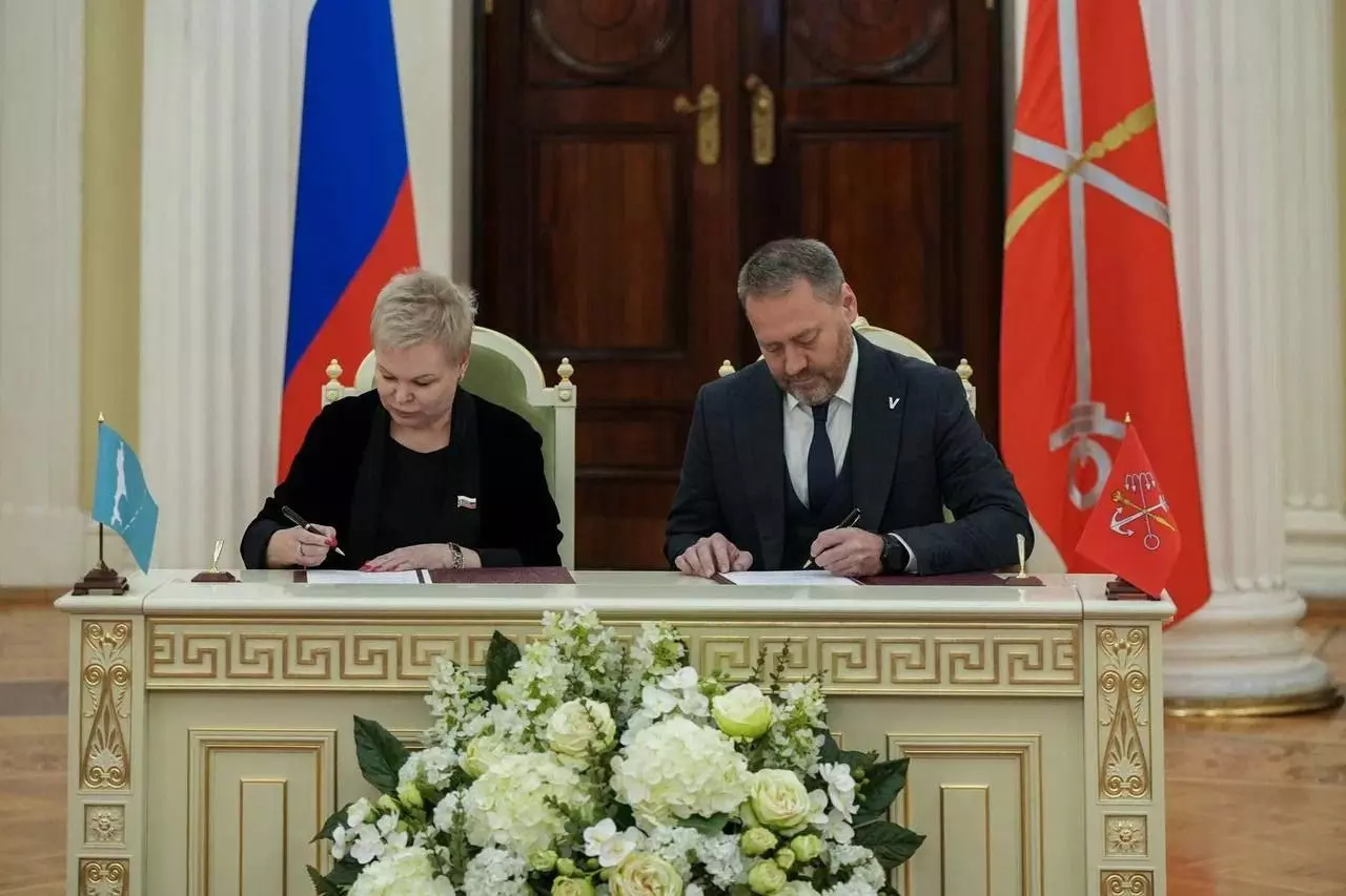 Санкт-Петербург и Сахалинская область подписали документы о сотрудничестве 