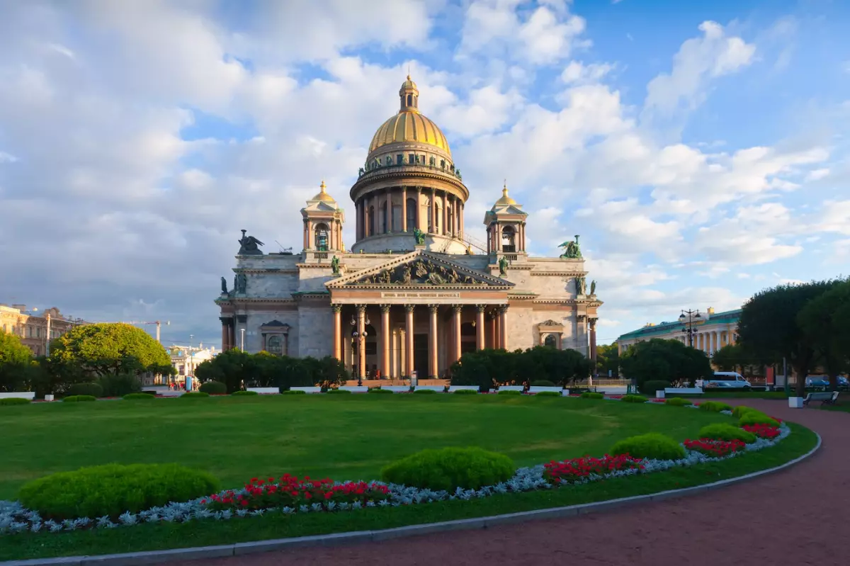 99% соцвыплат на расселение коммунальных квартир выдал Горжилобмен Санкт-Петербурга