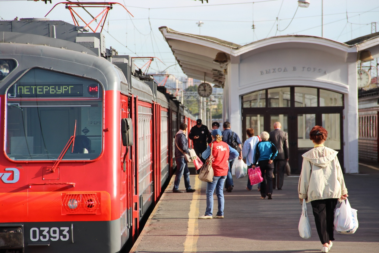 С 11 декабря запустят тактовое движение электричек из Петерб - 15 ноября  2023 - Петербург Онлайн