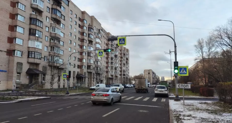 Новые светофоры подключены в двух районах Санкт-Петербурга 