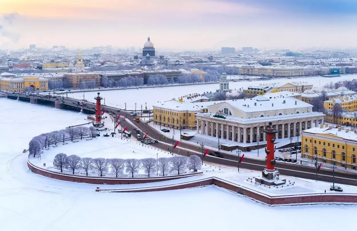 В топ-10 направлений для новогоднего отдыха с детьми вошел Санкт-Петербург
