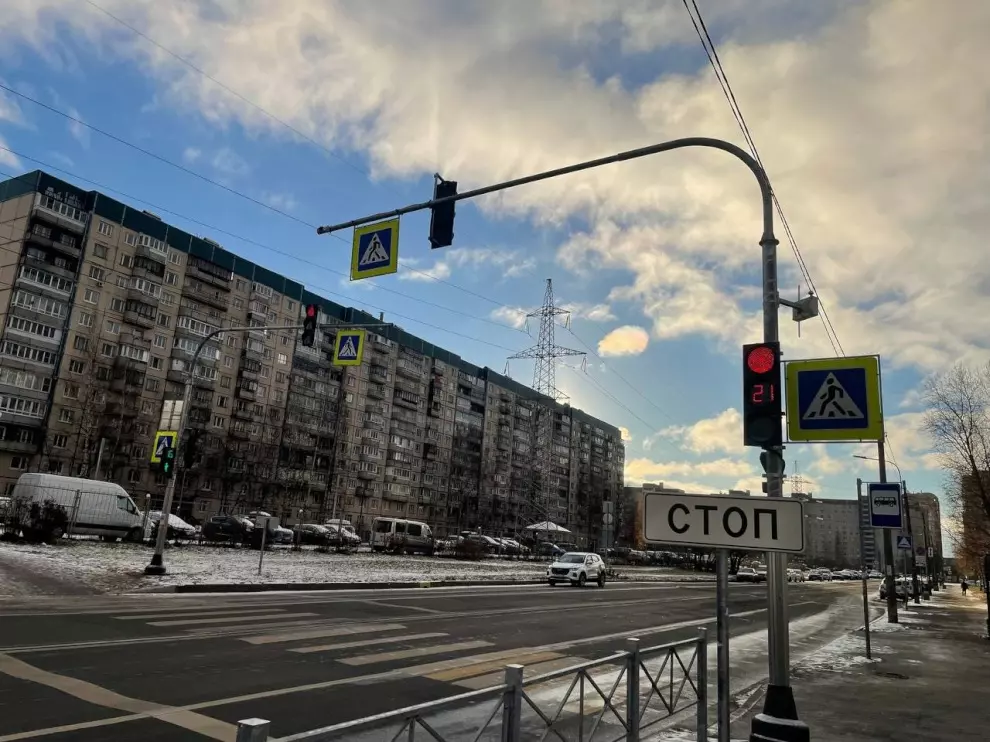 Новые светофоры подключили в двух районах Санкт-Петербурга