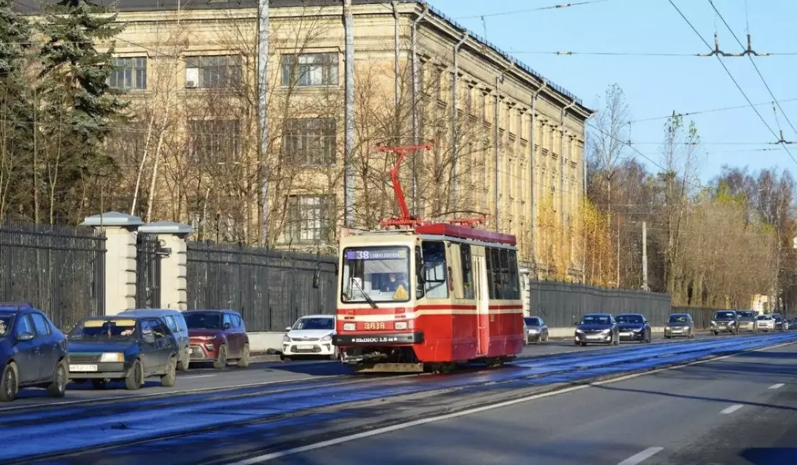 Закончен второй этап ремонта трамвайных путей на улице Академика Лебедева 