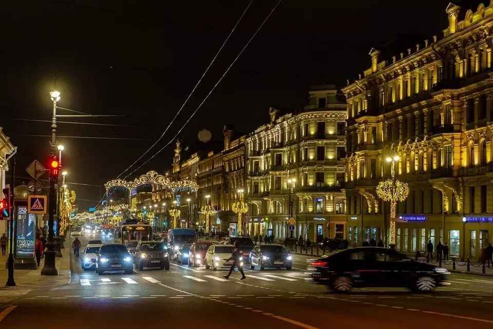 Александр Беглов: Камеры на дорогах эффективно снижают аварийность и травматизм