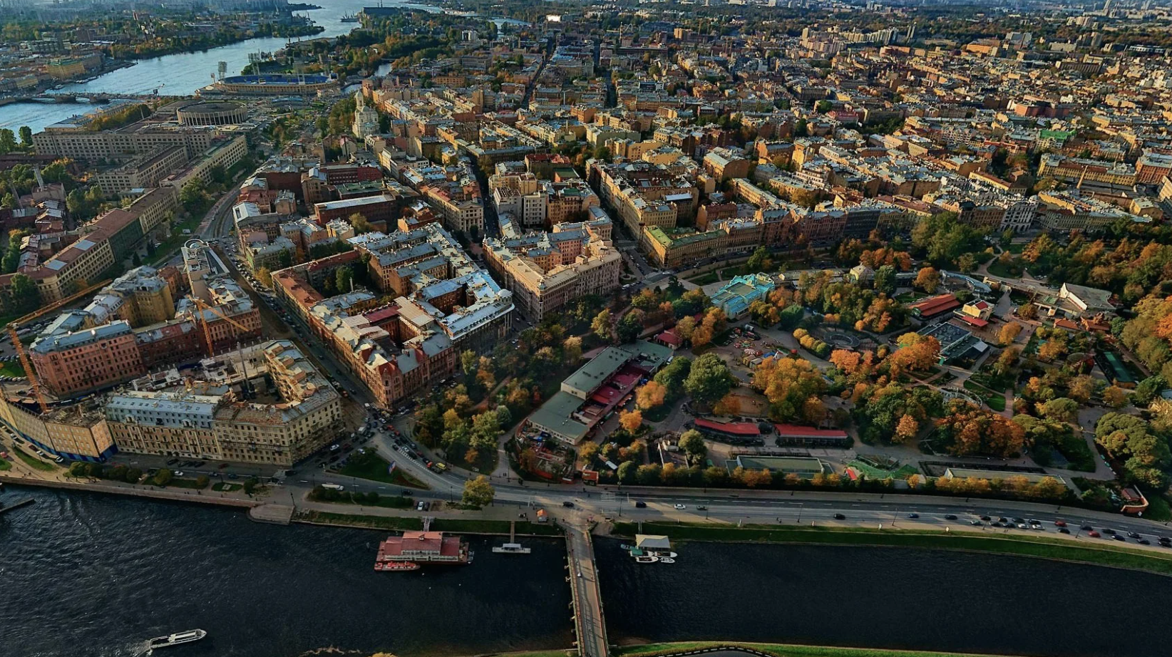 В городе проходит бесплатная экскурсия по Петроградской стор - 1 января  2024 - Петербург Онлайн