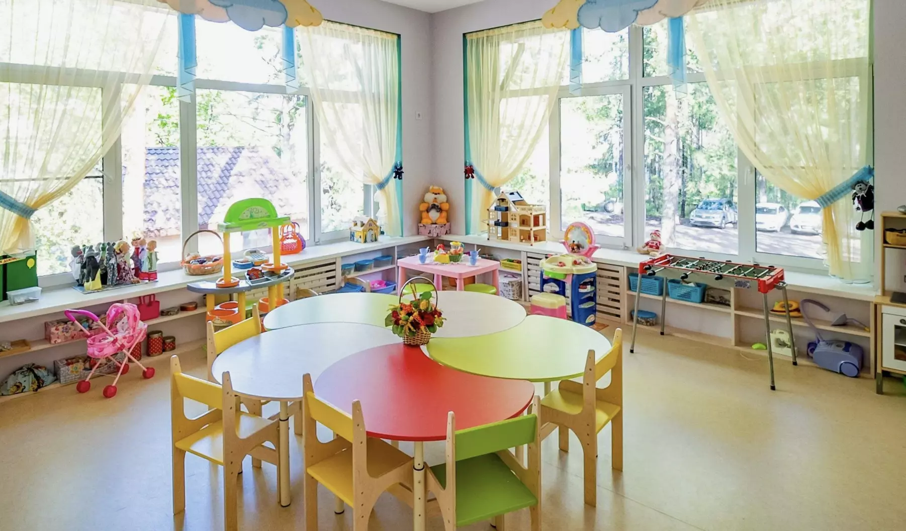 В Красносельском и Невском районах откроют детские сады