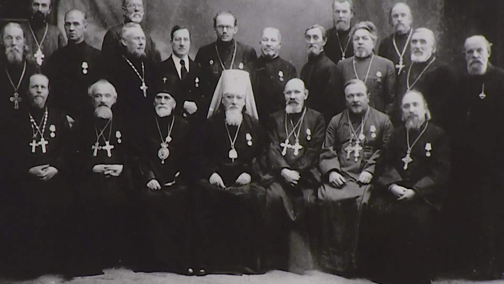Открылась выставка о работе Ленинградской епархии в годы Великой Отечественной войны