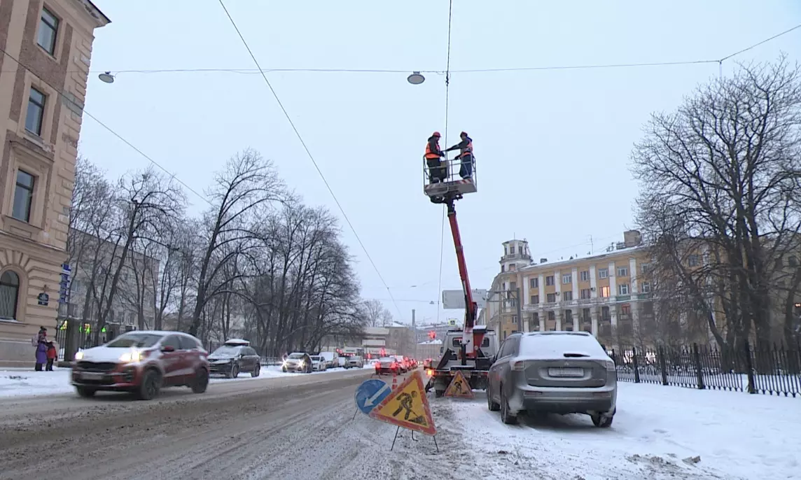62 современных фонаря установили на улице Льва Толстого