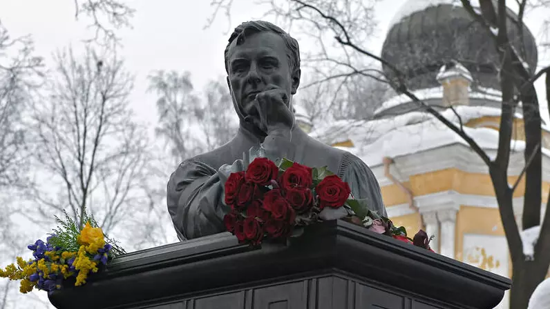 Губернатор города почтил память Анатолия Собчака