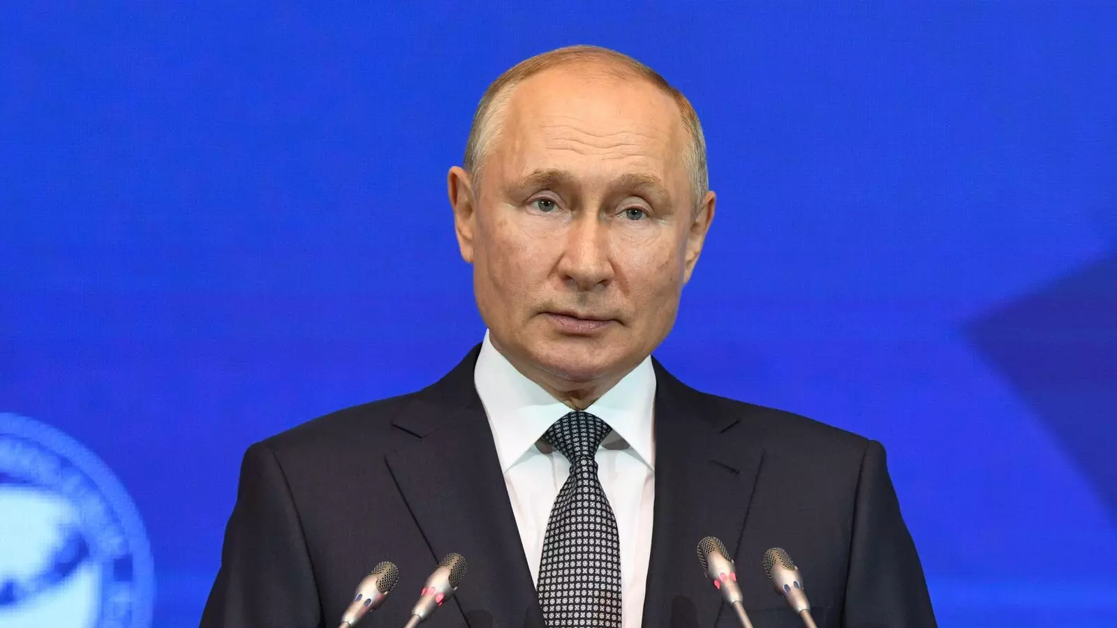Владимир Путин: нужно бережно относиться к межнациональному миру в России