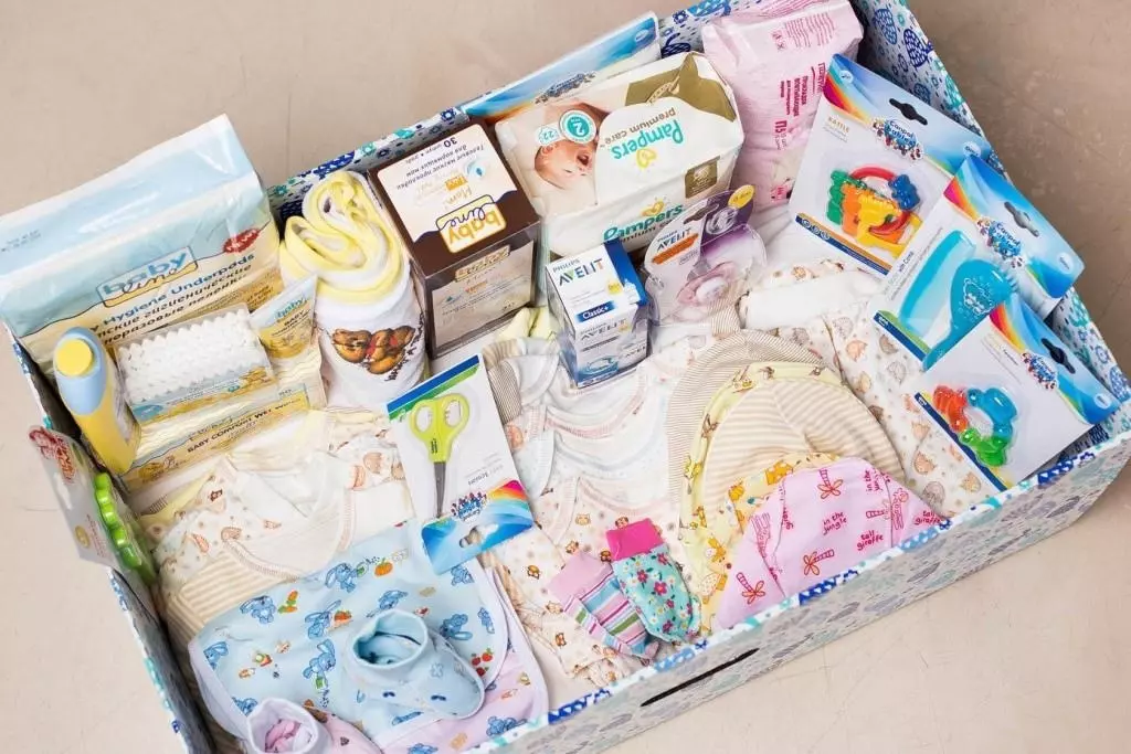 При рождении ребенка петербургским семьям будут вручать подарочный набор