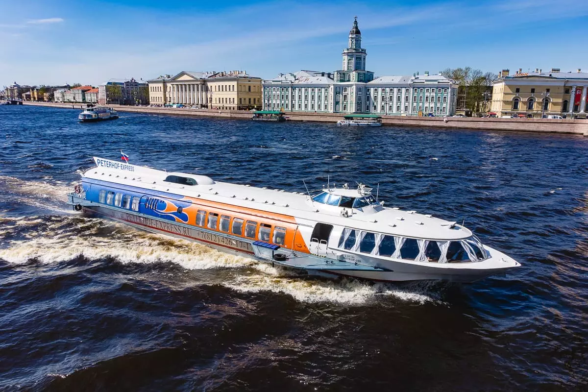 Посетители туристического портала Visit-Petersburg.ru увеличилось на четверть