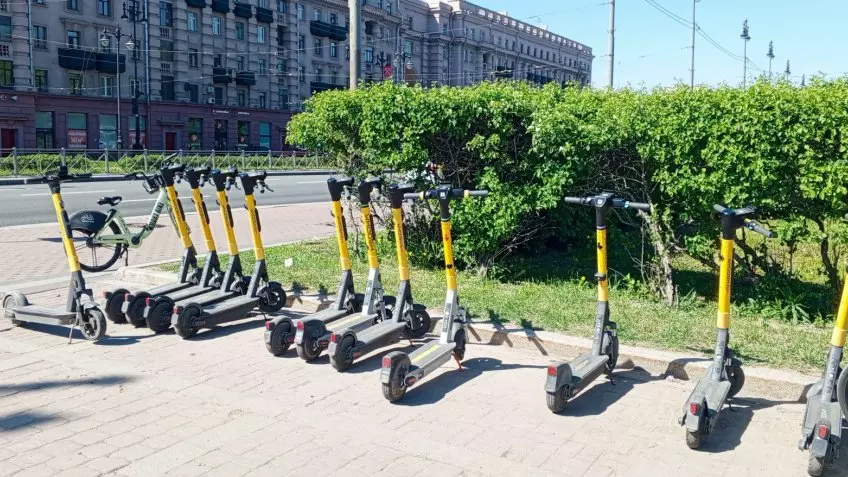 В центре города запретили парковку СИМ