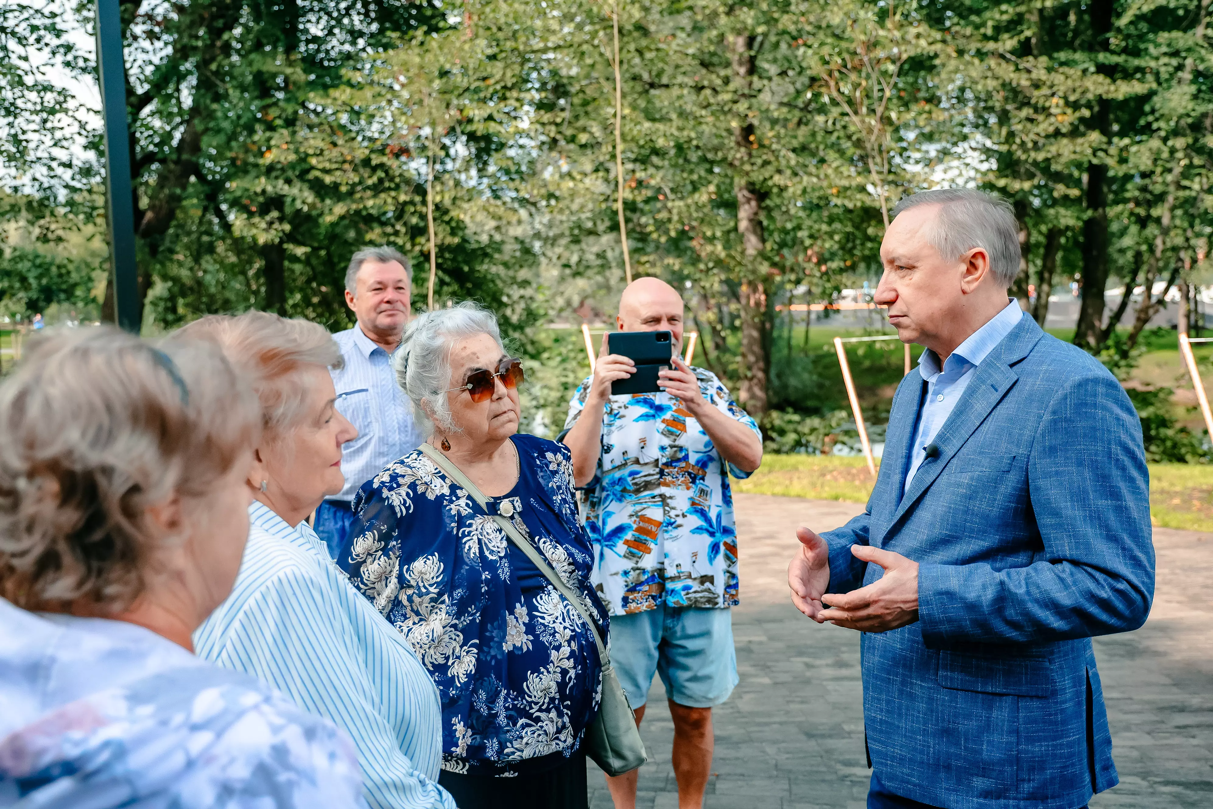 Александр Беглов встретился с жителями Колпинского района 