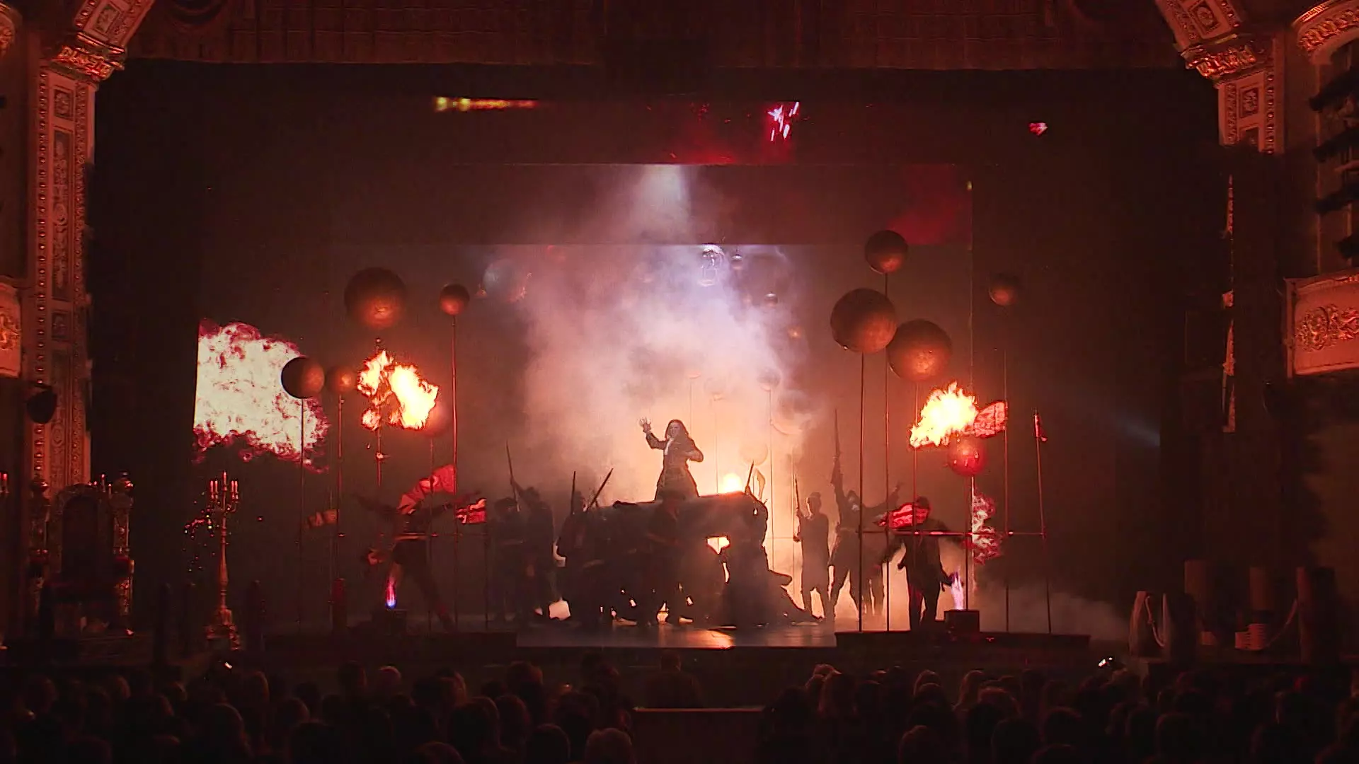 Петербургский театр музыкальной комедии готовится отметить 95-летие 