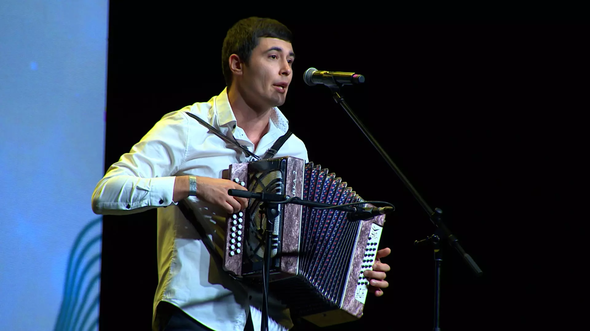 Работники «Ленполиграфмаша» продемонстрировали свой талант на сцене