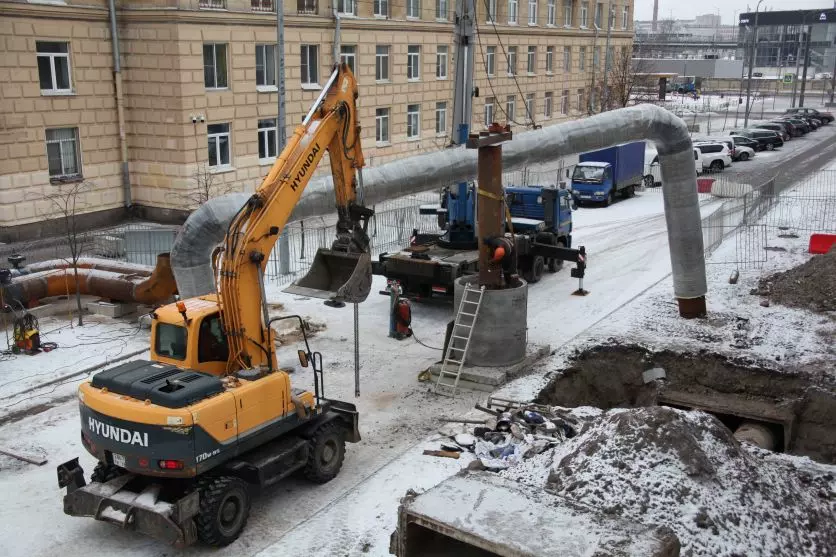 ТЭК приступили к обновлению социально значимого участка тепломагистрали по улице Симонова