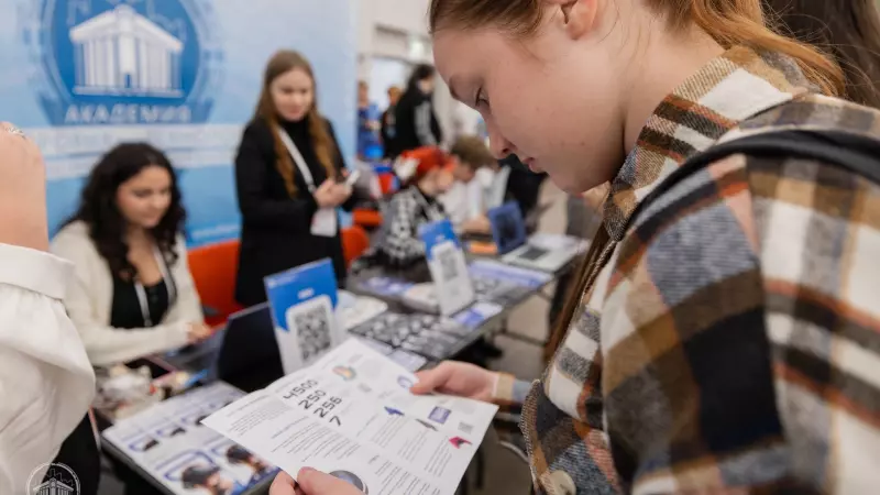 На портале «Работа России» стартовал прием заявок на участие в программе временной занятости 