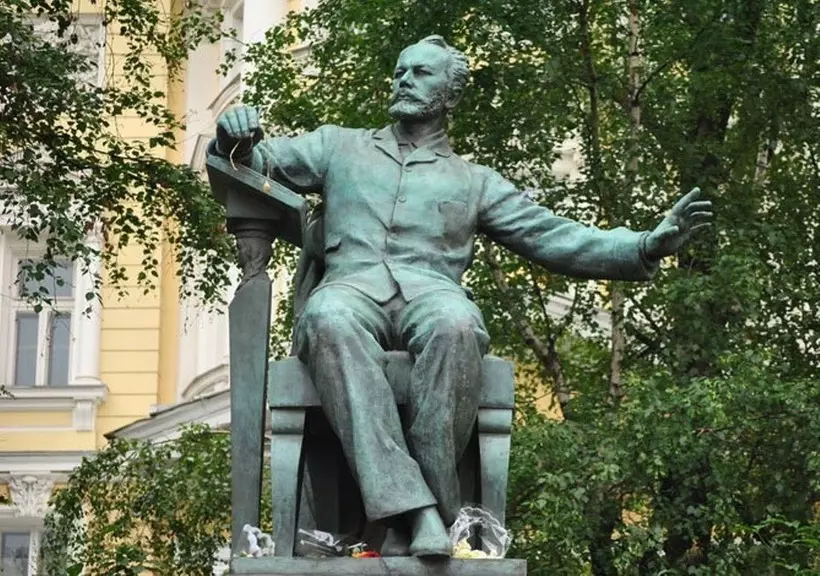 185 лет со дня рождения Петра Ильича Чайковского