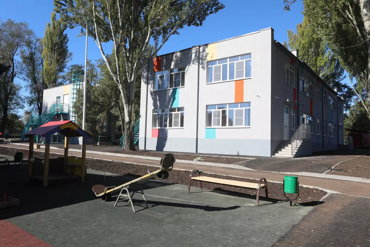 Петербургские строители завершили ввод нескольких важных объектов в городе-побратиме Мариуполе