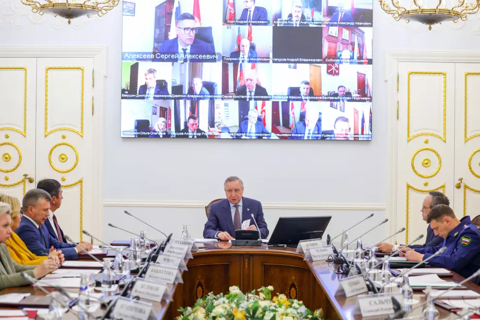 Александр Беглов провёл расширенное заседание Антинаркотической комиссии