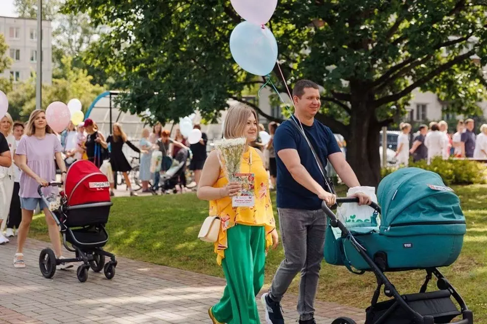 Базовой социальной задачей города остаётся поддержка семей с детьми