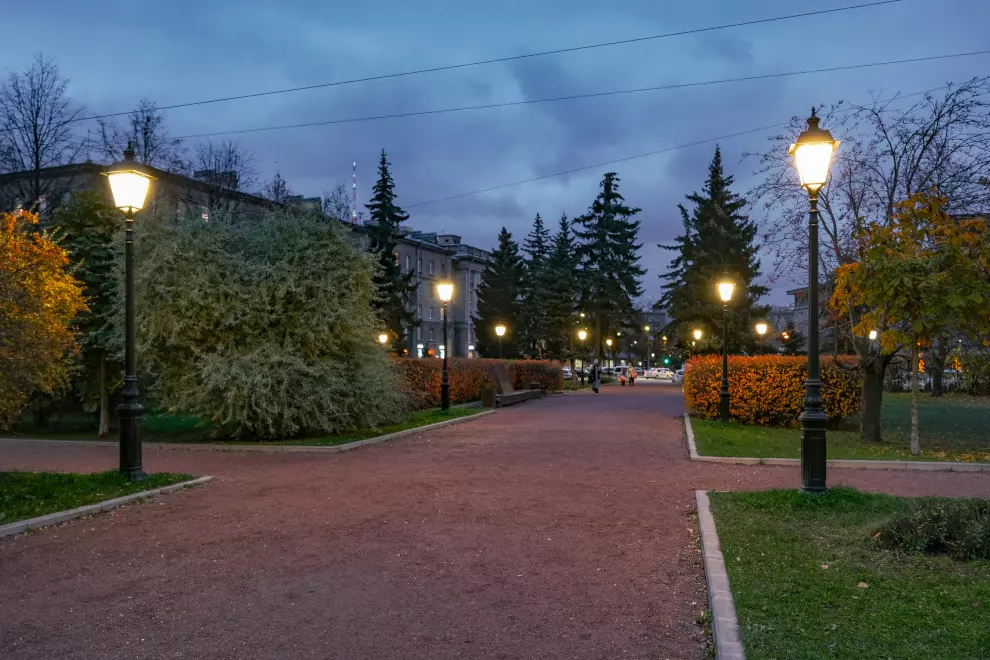 Завершилась реконструкция системы наружного освещения сквера имени Тараса Шевченко