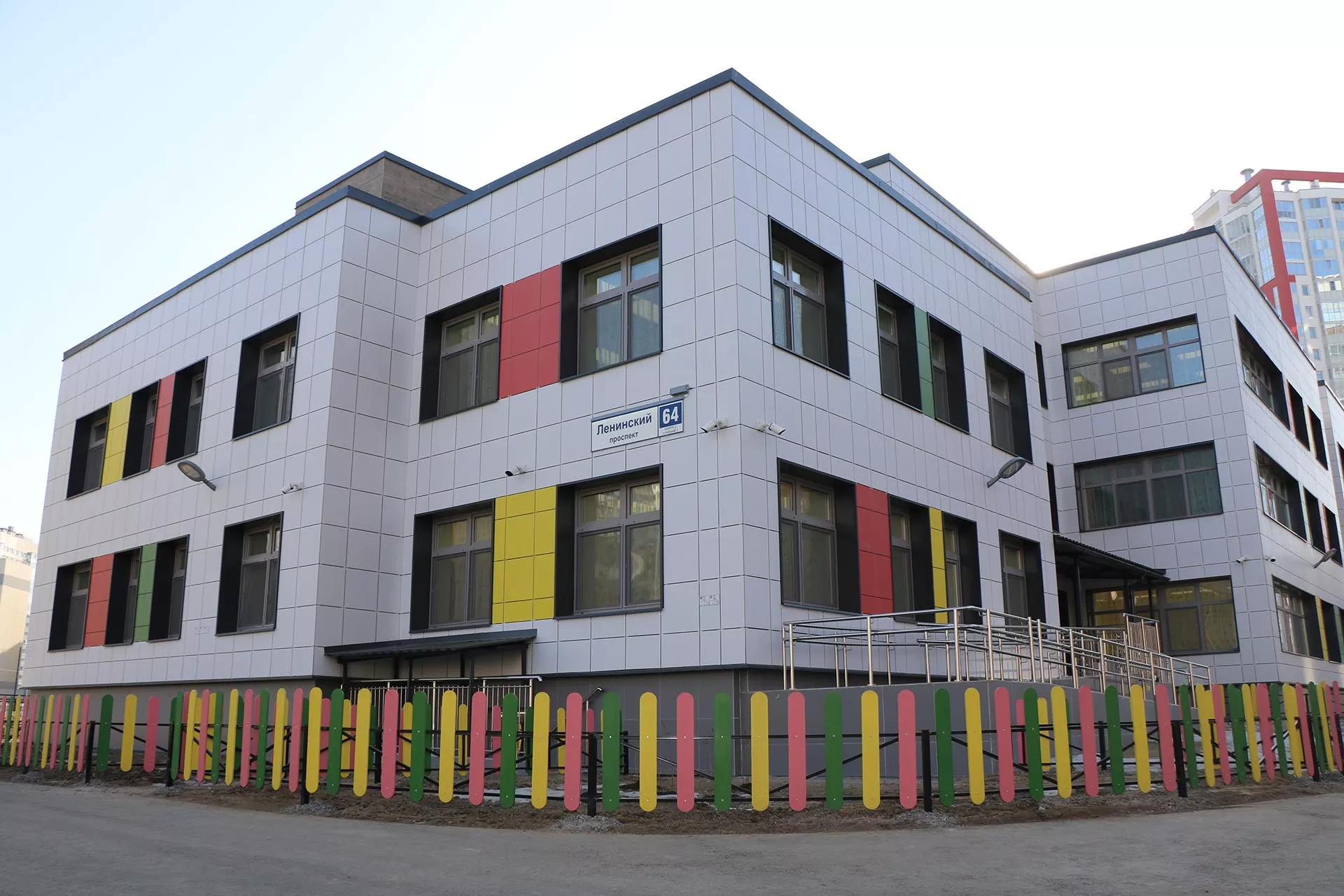 Красносельском районе в последние десятилетия  ведется активная жилищная застройка