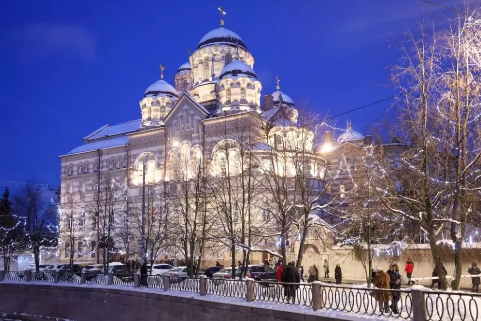  Александр Беглов принял участие в праздничном богослужении в Иоанновском  монастыре