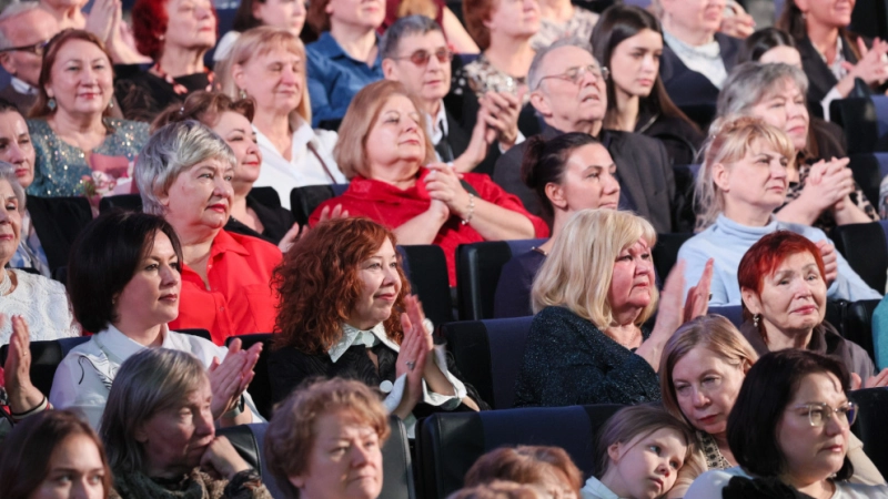 В Большом концертном прошёл праздничный концерт «Нашим любимым»