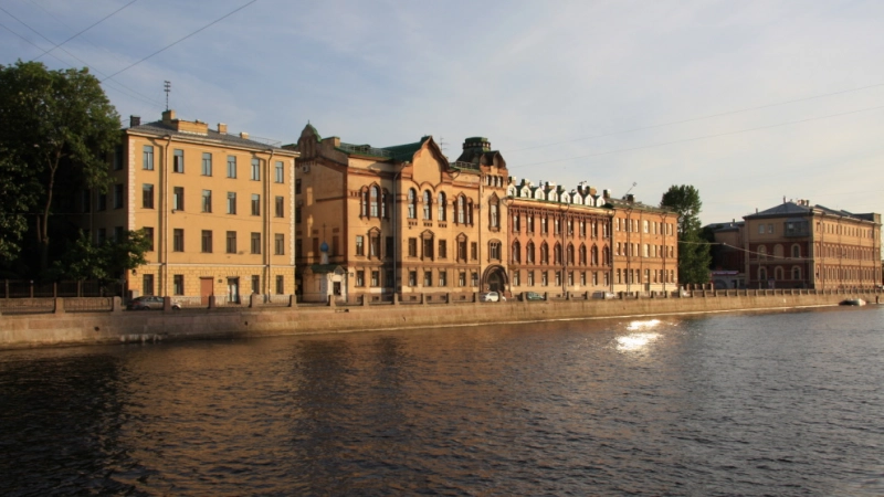 Свое 165-летие отмечает  Клиника высоких технологий СПбГУ