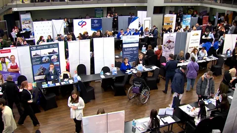 В городе открывается юбилейный X Санкт‑Петербургский Международный форум труда