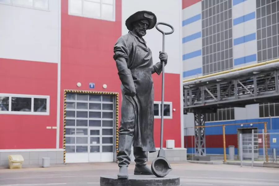 На Обуховском заводе состоялся профтур для ветеранов СВО 