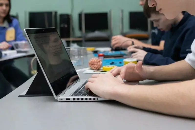 Губернатор поздравил учащихся  с победой на XVII Международном турнире по информатике